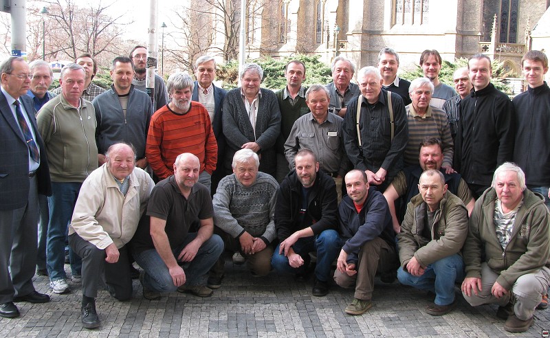 Členové SOM na schůzi 3. 3. 2012, f: Bešta
